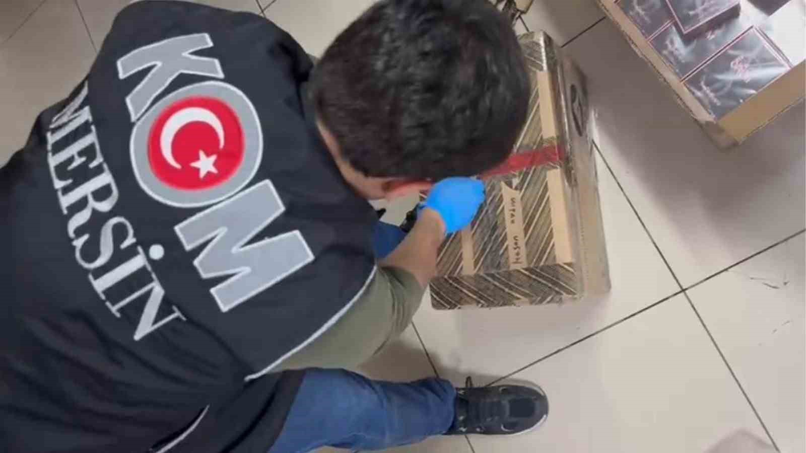 Mersin’de 459 adet kaçak parfüm ele geçirildi
