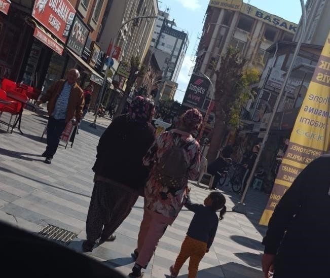 Mersin’de dilencilerin üzerinden 24 bin 577 TL çıktı
