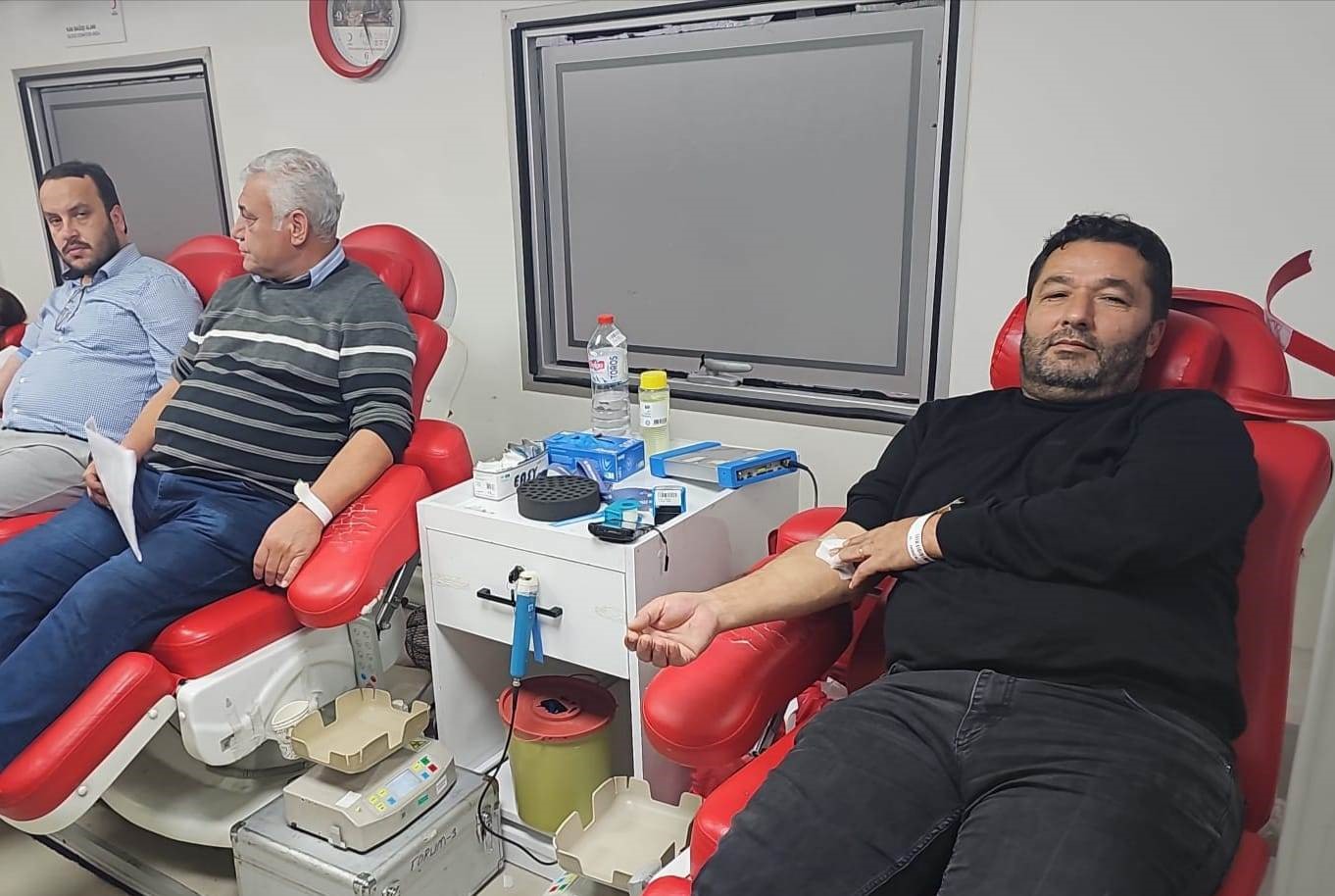 Mersin’de din görevlilerinden Ramazan öncesi kan bağışı
