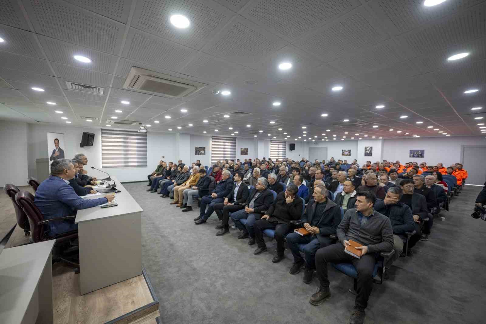 Mersin’de haşereyle mücadele bilgilendirmesi
Mersin’de haşereyle mücadele bilgilendirmesi