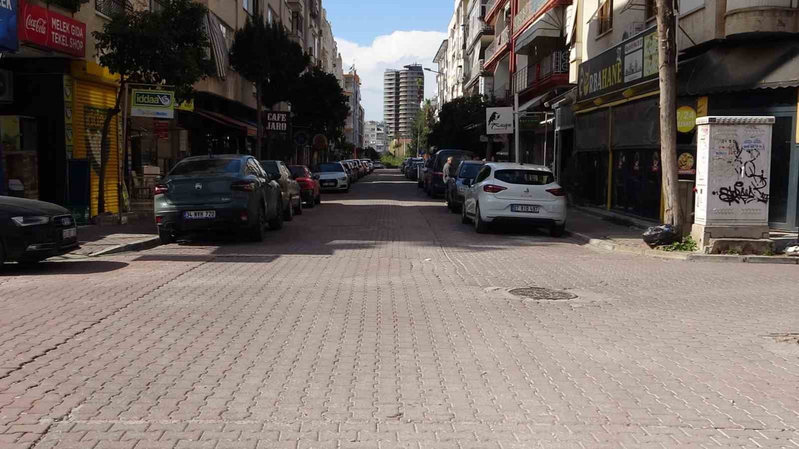 Mersin’de iki grup arasında bıçaklı kavga: 1 ağır yaralı
