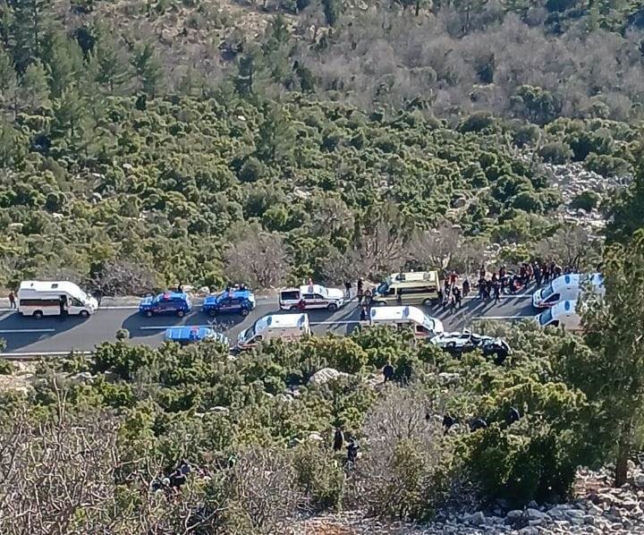 Mersin’de işçi servisi uçurumdan yuvarlandı: Ölü ve çok sayıda yaralı var
