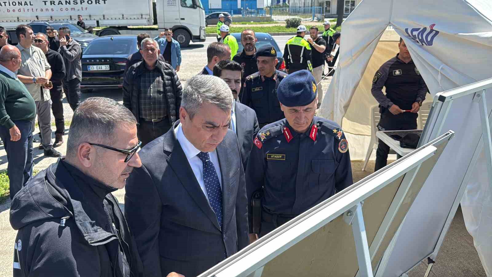 Mersin’de kayıp gencin aranmasına 6. günde de devam edildi
Mersin’de kayıp gencin aranmasına 6. günde de devam edildi