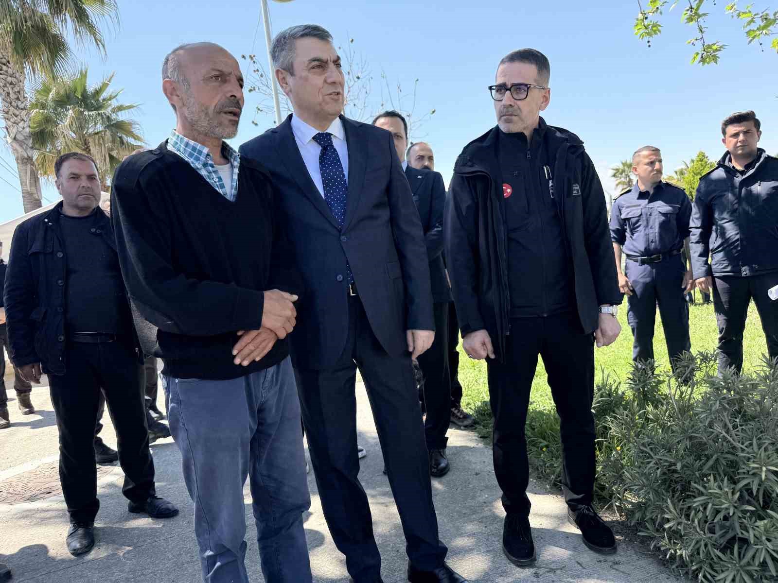 Mersin’de kayıp gencin aranmasına 6. günde de devam edildi
Mersin’de kayıp gencin aranmasına 6. günde de devam edildi