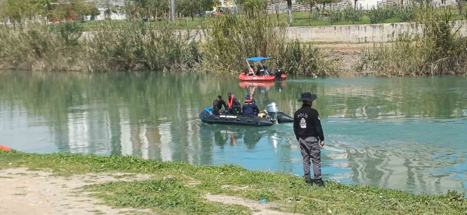 Mersin’de kayıp gencin aranmasına 6. günde de devam edildi
Mersin’de kayıp gencin aranmasına 6. günde de devam edildi