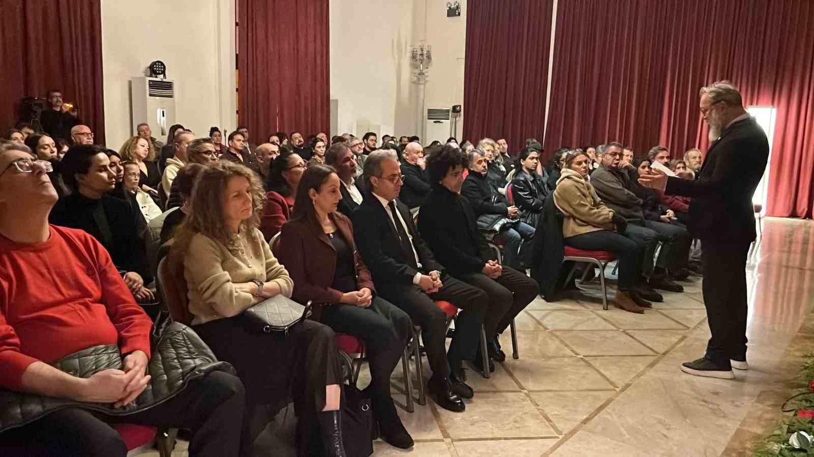 Mersin’de kazada hayatını kaybeden keman sanatçısı Laçin Akyol unutulmadı
