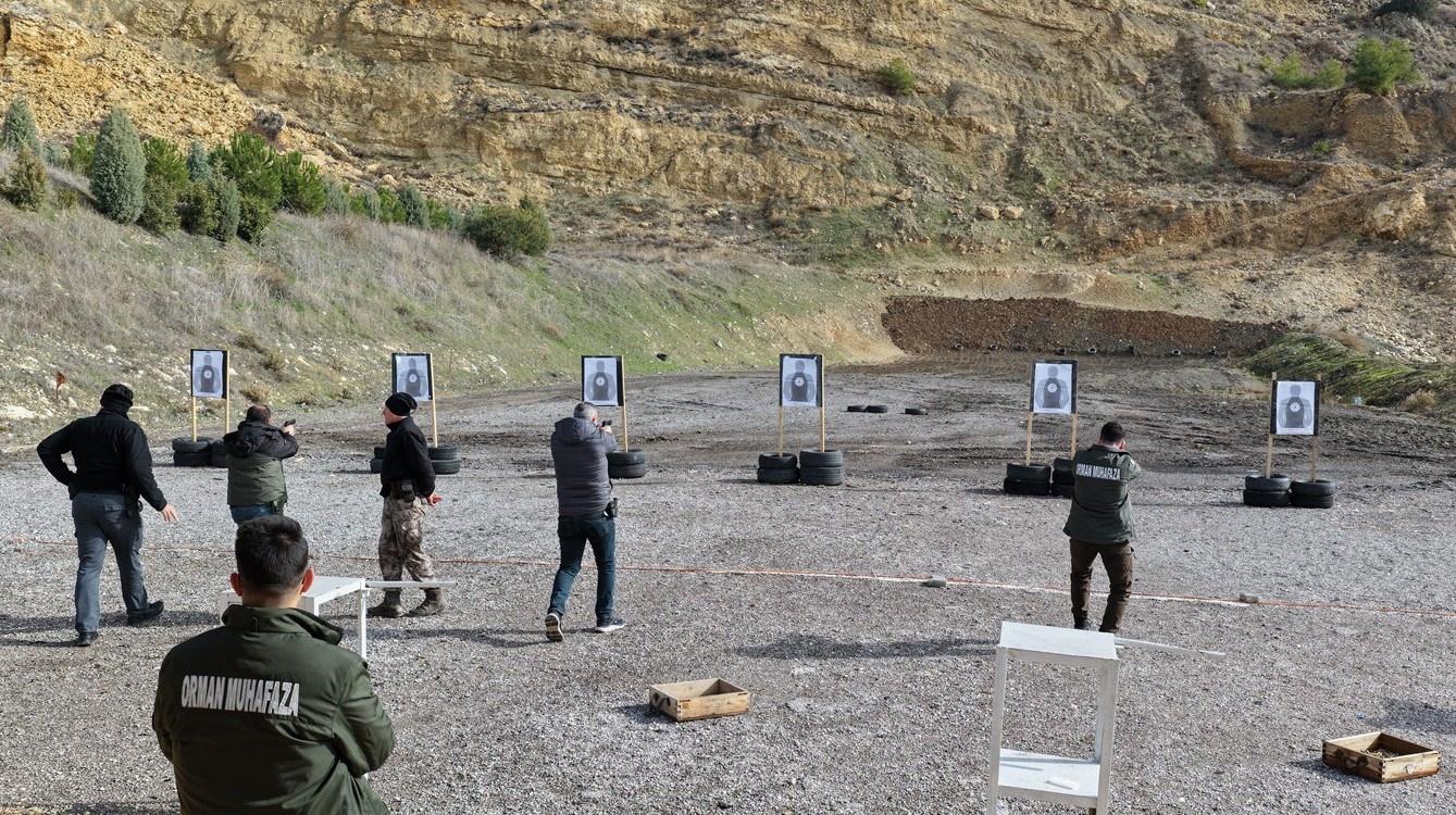 Mersin’de orman muhafaza personeline atış eğitimi
