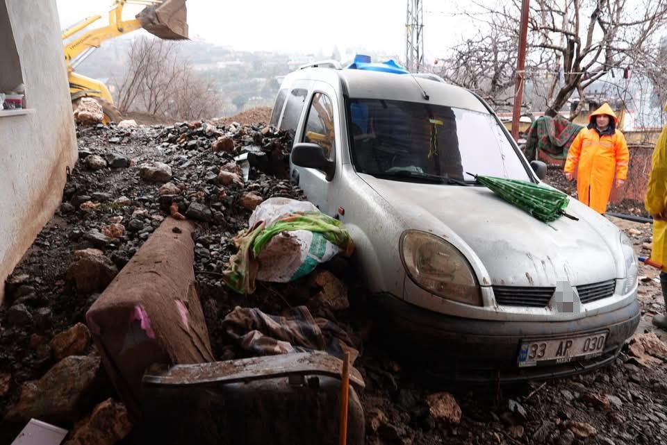 Mersin’de selin vurduğu kırsal mahallelerde yaralar sarılıyor
