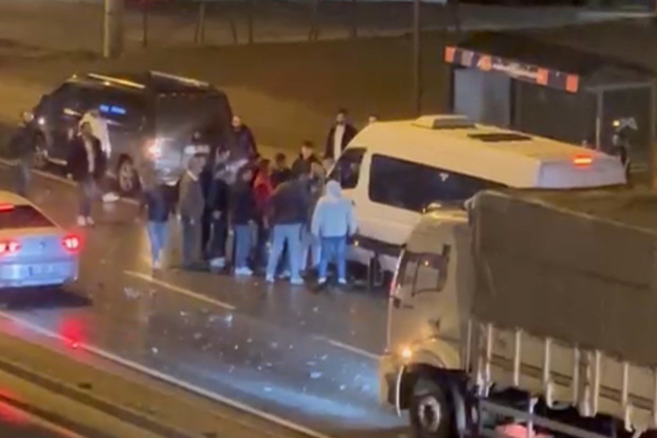 Mersin’de tırlar çarpıştı: 2 yaralı
