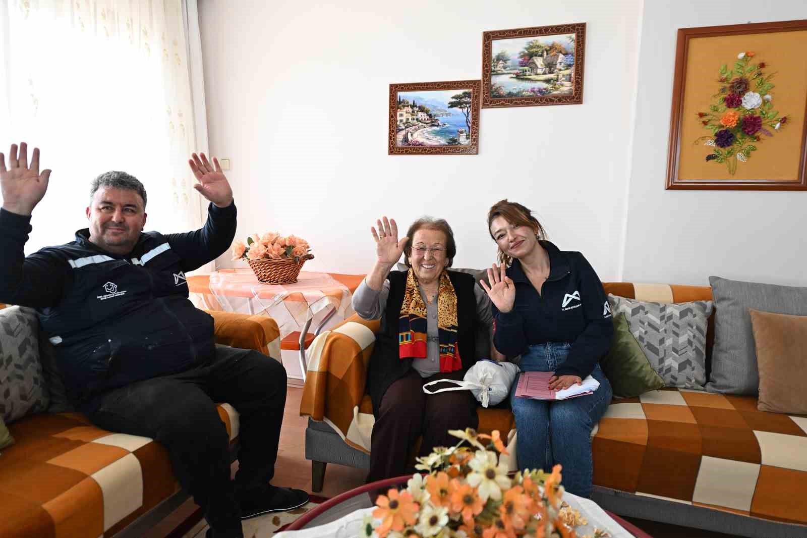 Mersin’de yaşlılara evde bakım ve sosyal destek hizmeti
