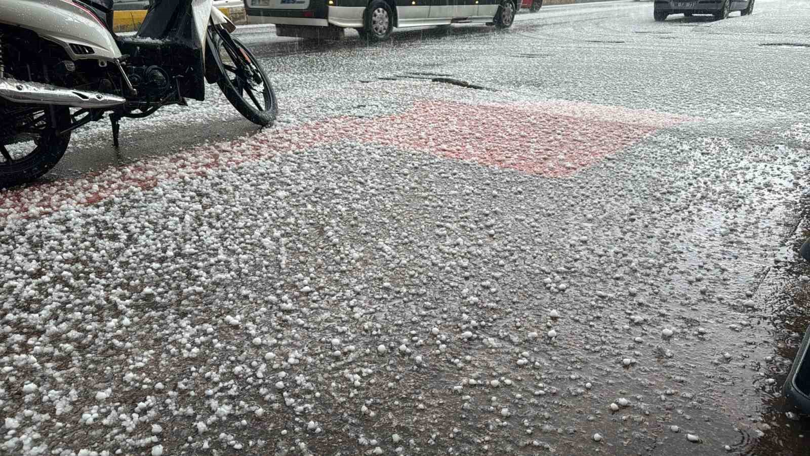 Mersin’i dolu vurdu
