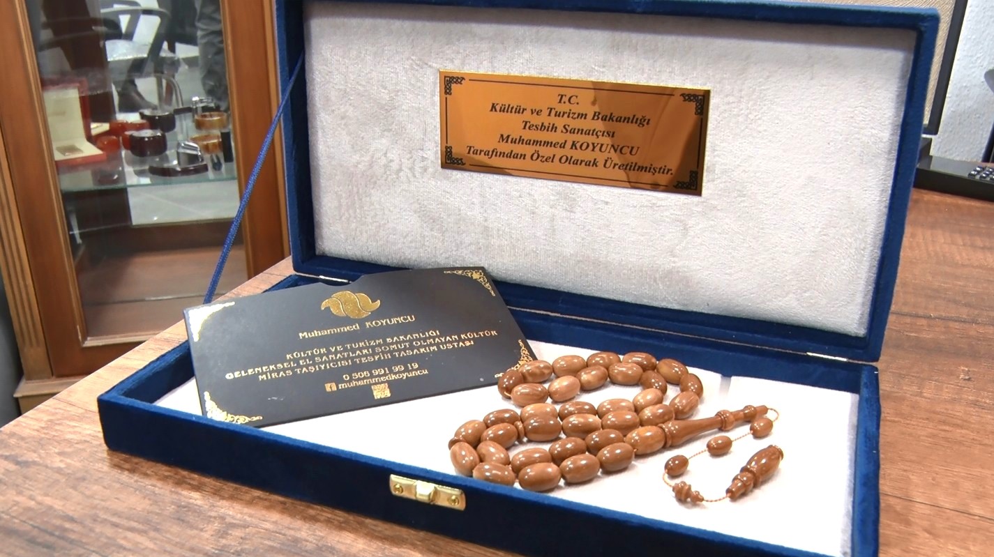 Mescid-i Nebevi modeli tespihi, çocuklarına bırakacak
