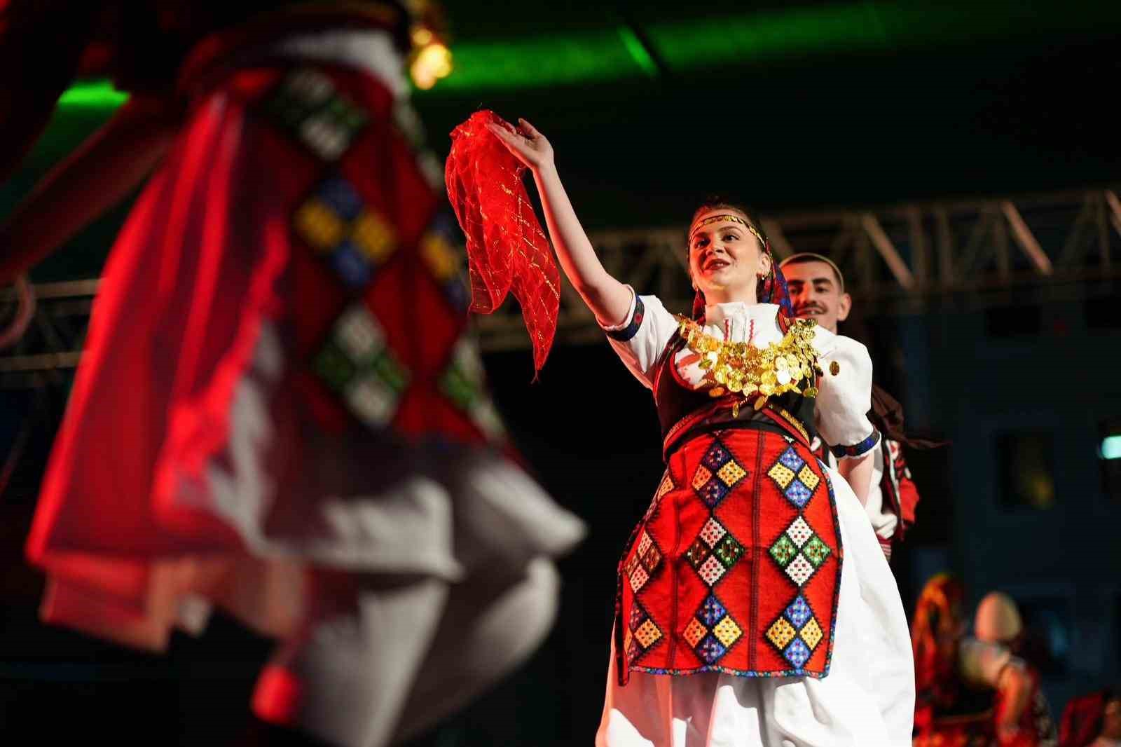 Mesir coşkusu sokaklara taştı
