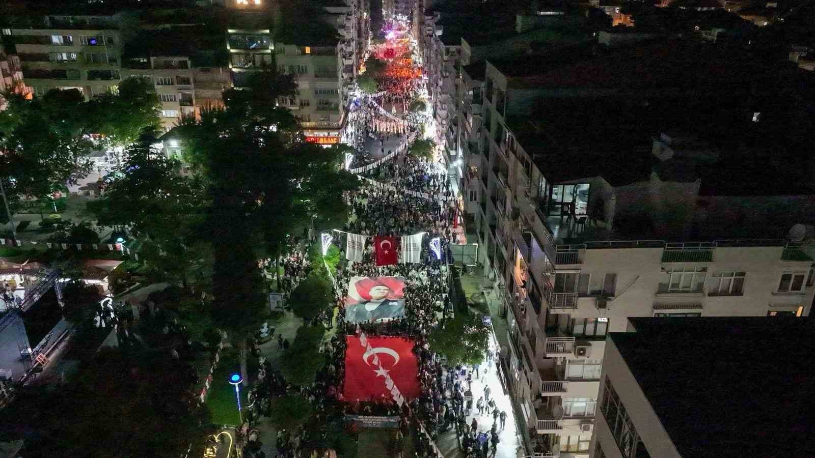 Mesir Fener Alayı şölene dönüştü
