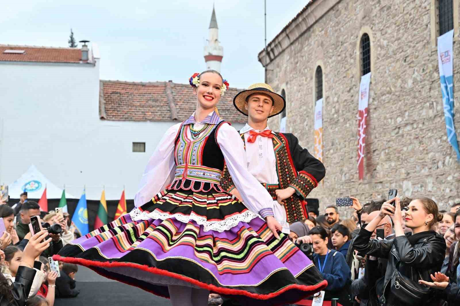 Mesir Festivali’nde kültürlerin zarafeti podyuma taşındı
