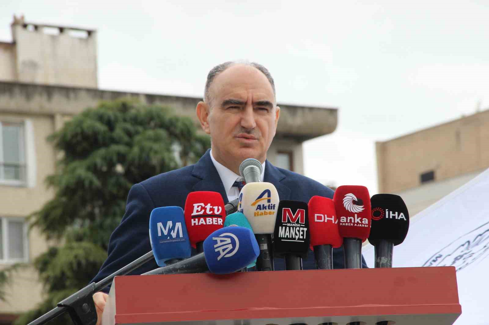 Mesir Macunundan alabilmek için kazanın içine girdiler
