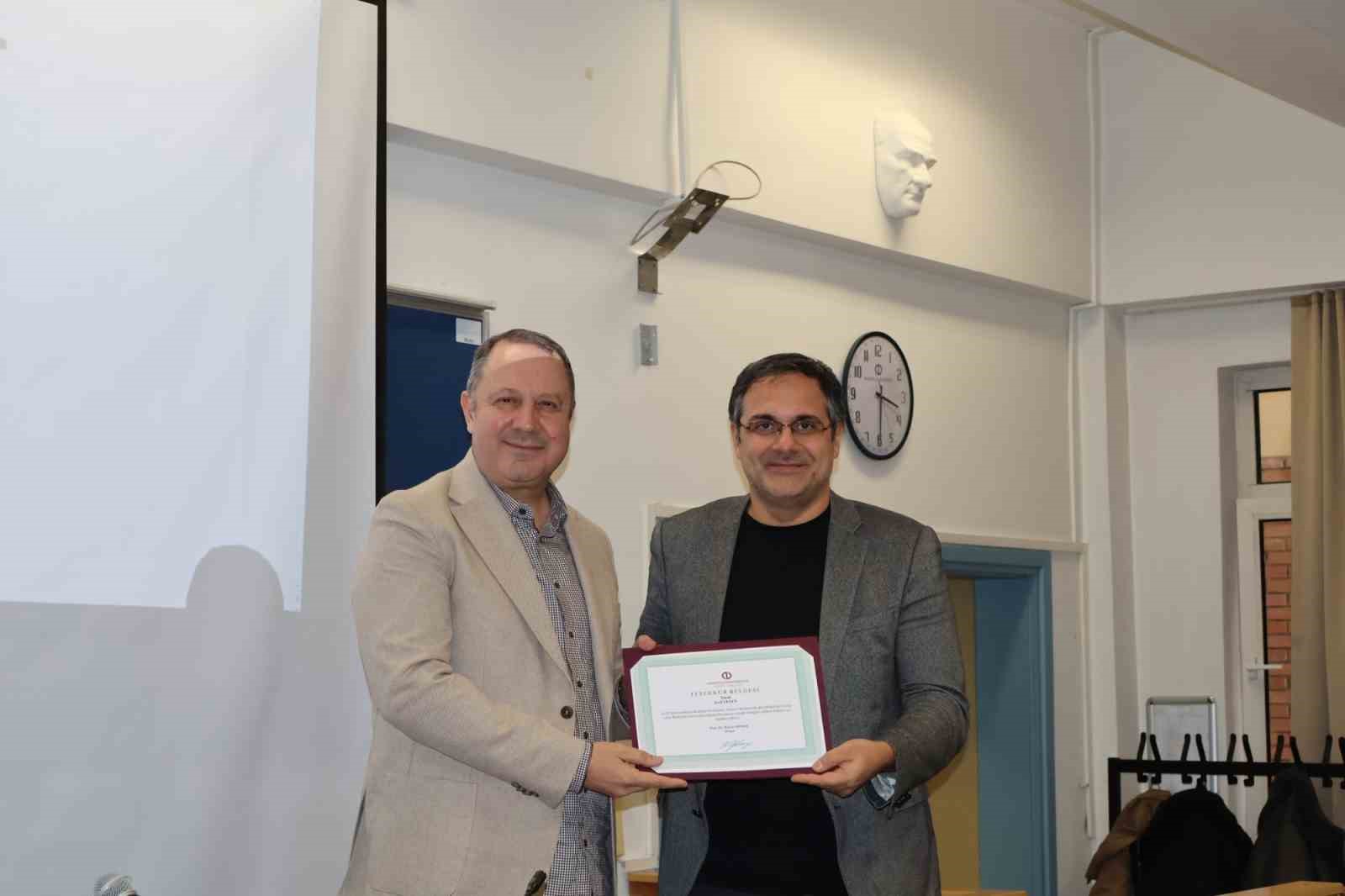 Mesleğin ustası öğrencilerle tecrübelerini paylaştı
