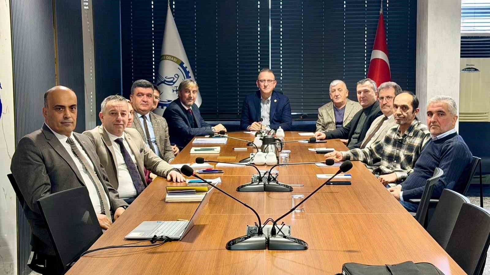 Meslekî eğitim Tavşanlı’da masaya yatırıldı
Meslekî eğitim Tavşanlı’da masaya yatırıldı