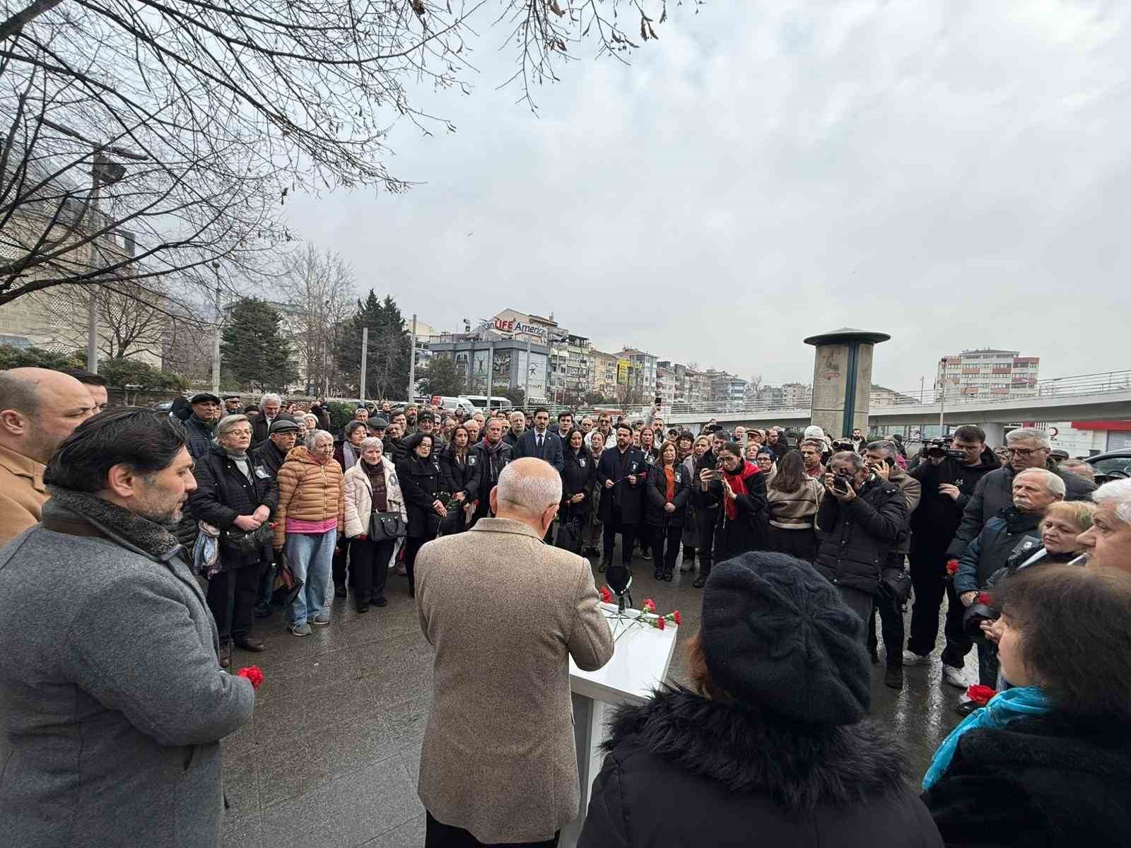 Meslektaşları Uğur Mumcu’yu ölümünün 33. yılında andı
Meslektaşları Uğur Mumcu’yu ölümünün 33. yılında andı