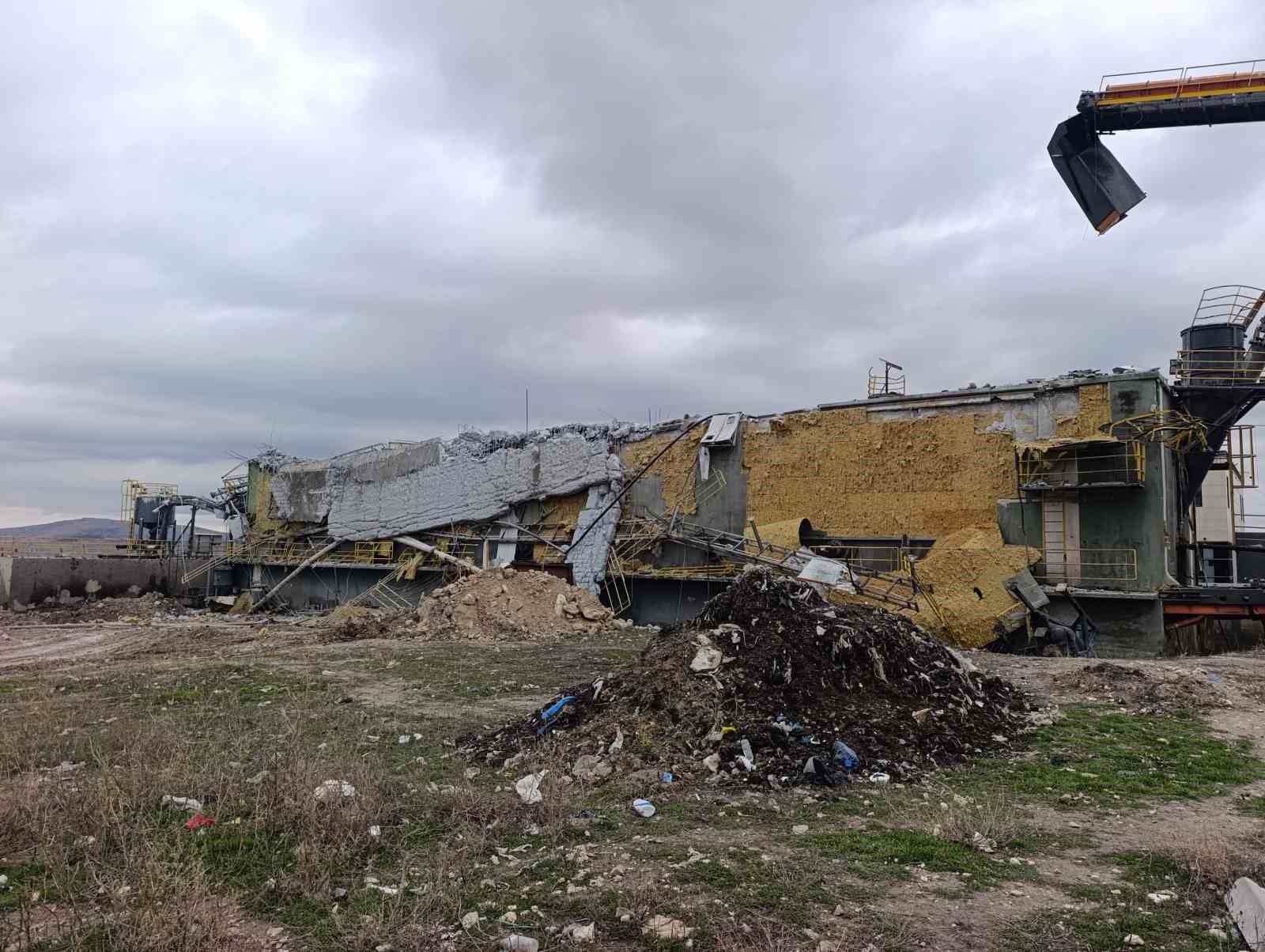 Metan gazı patlamasında 2 kişi yaralandı
