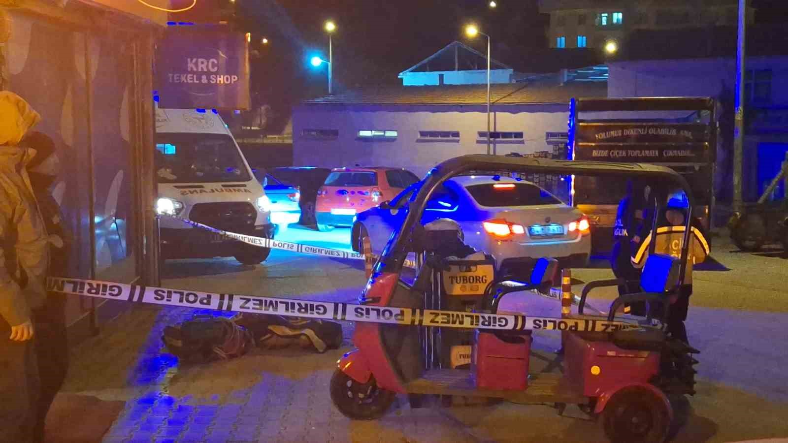 Metrelerce yükseklikten beton zemine düşen yaşlı adam hayatını kaybetti
