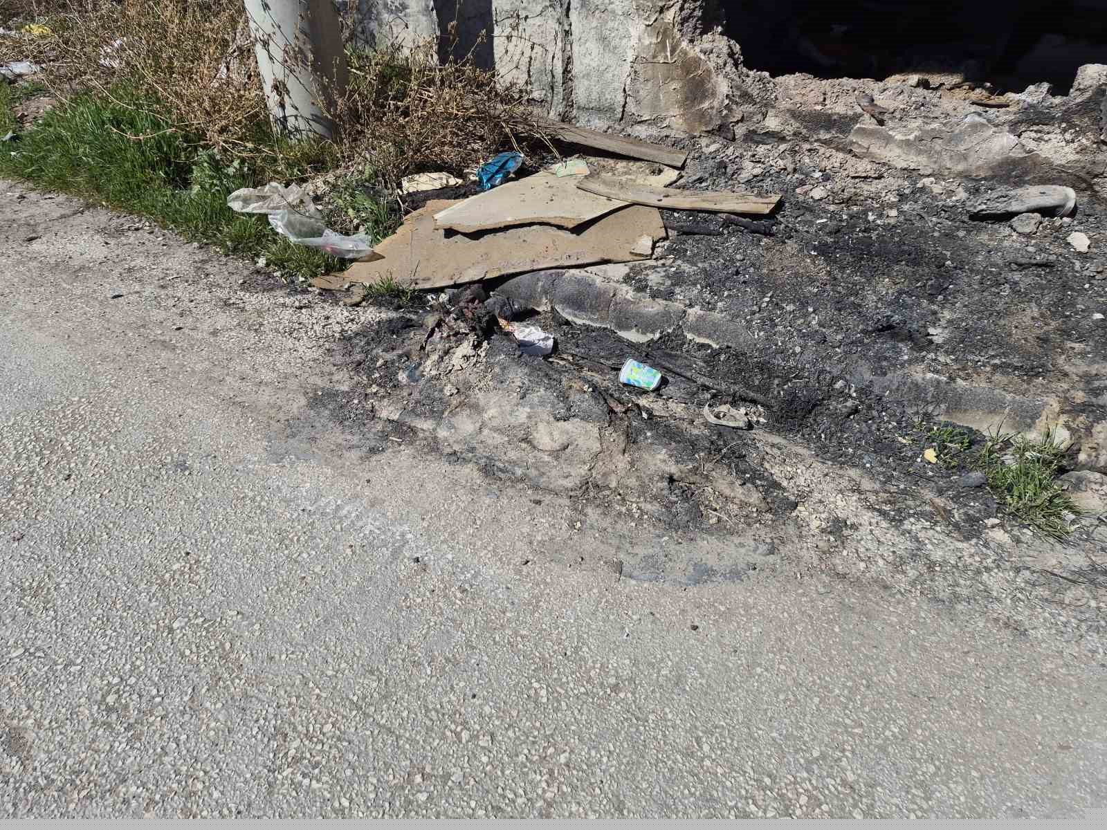 Metruk evler çevreye tehlike saçıyor
