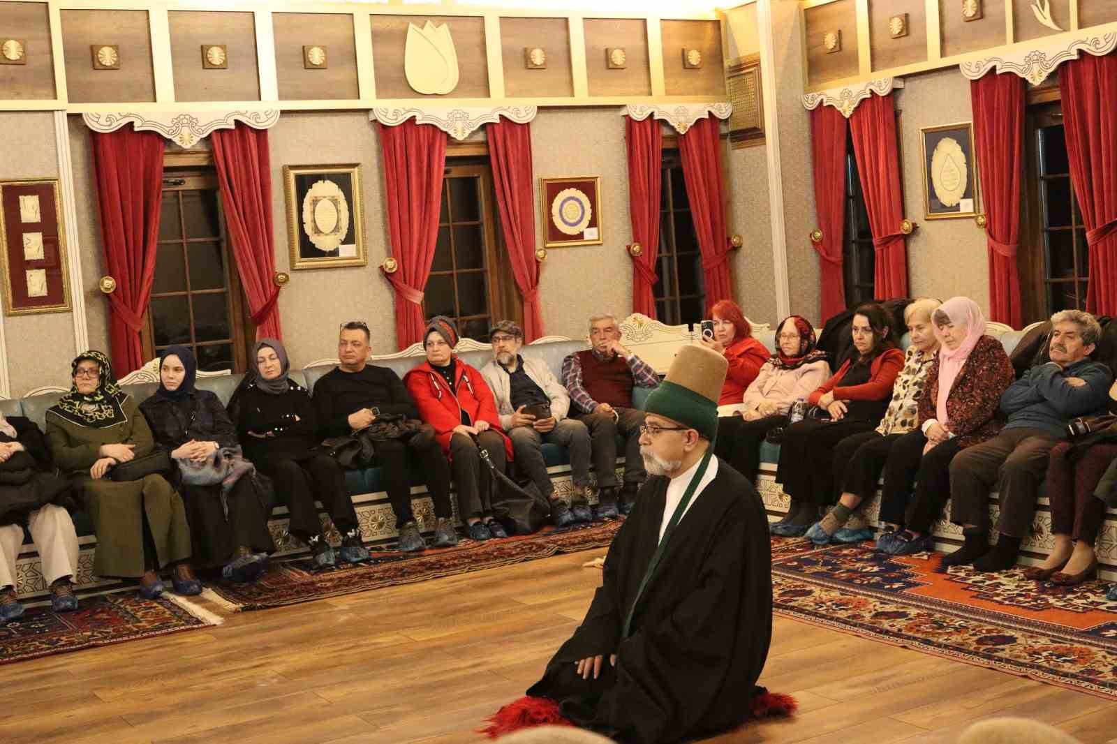 Mevlevi mukabelesi büyüledi
