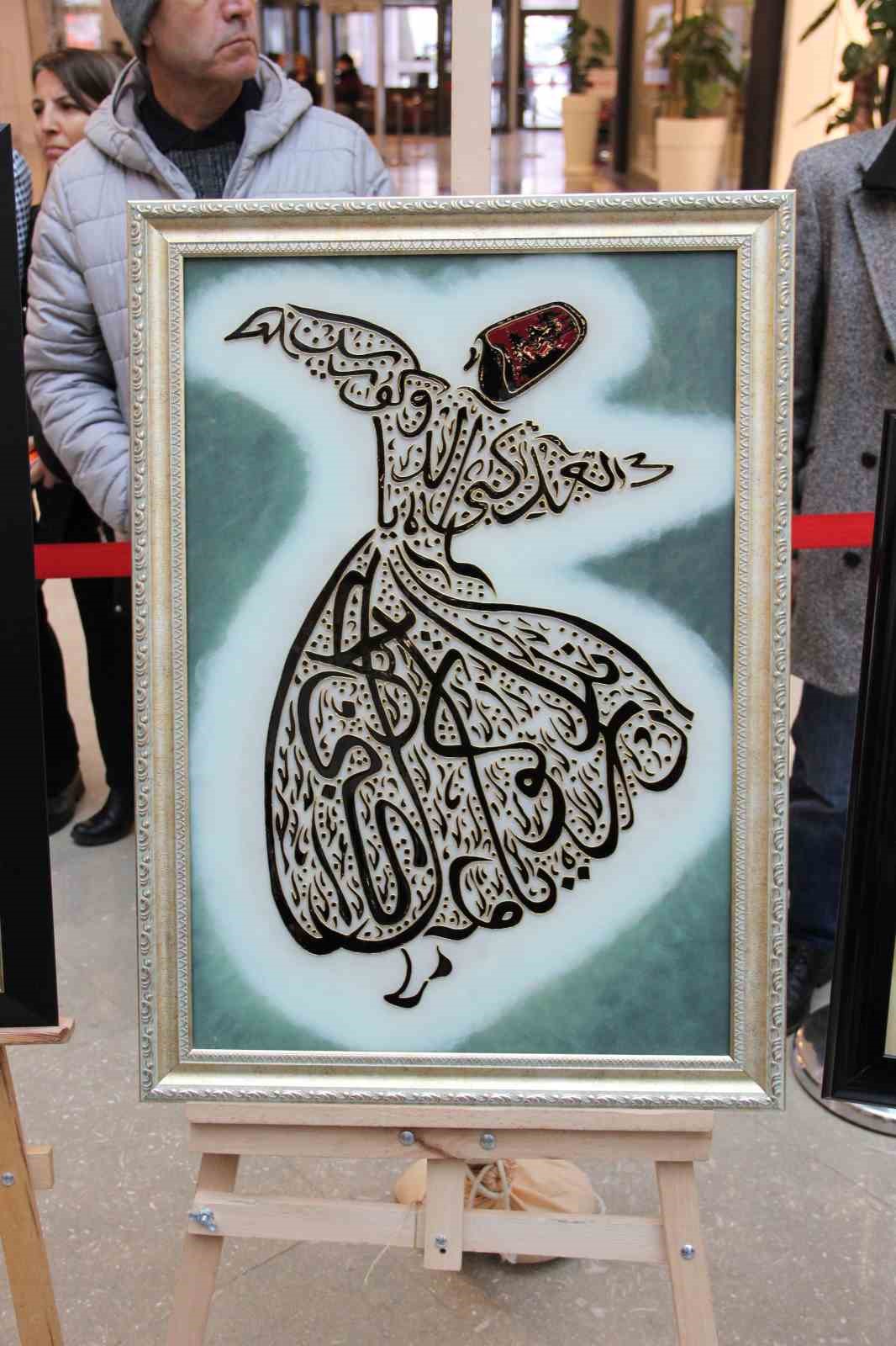 Mevlid-i Nebi’nin bin 500. yılına özel sergi büyük ilgi gördü
Mevlid-i Nebi’nin bin 500. yılına özel sergi büyük ilgi gördü