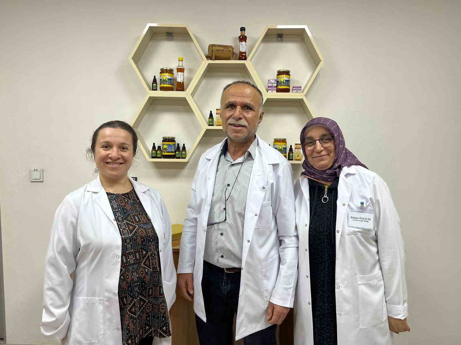 Mevsim normallerinin altında seyreden hava sıcaklığı arıcıları vurdu, uzmanlardan kritik uyarı
