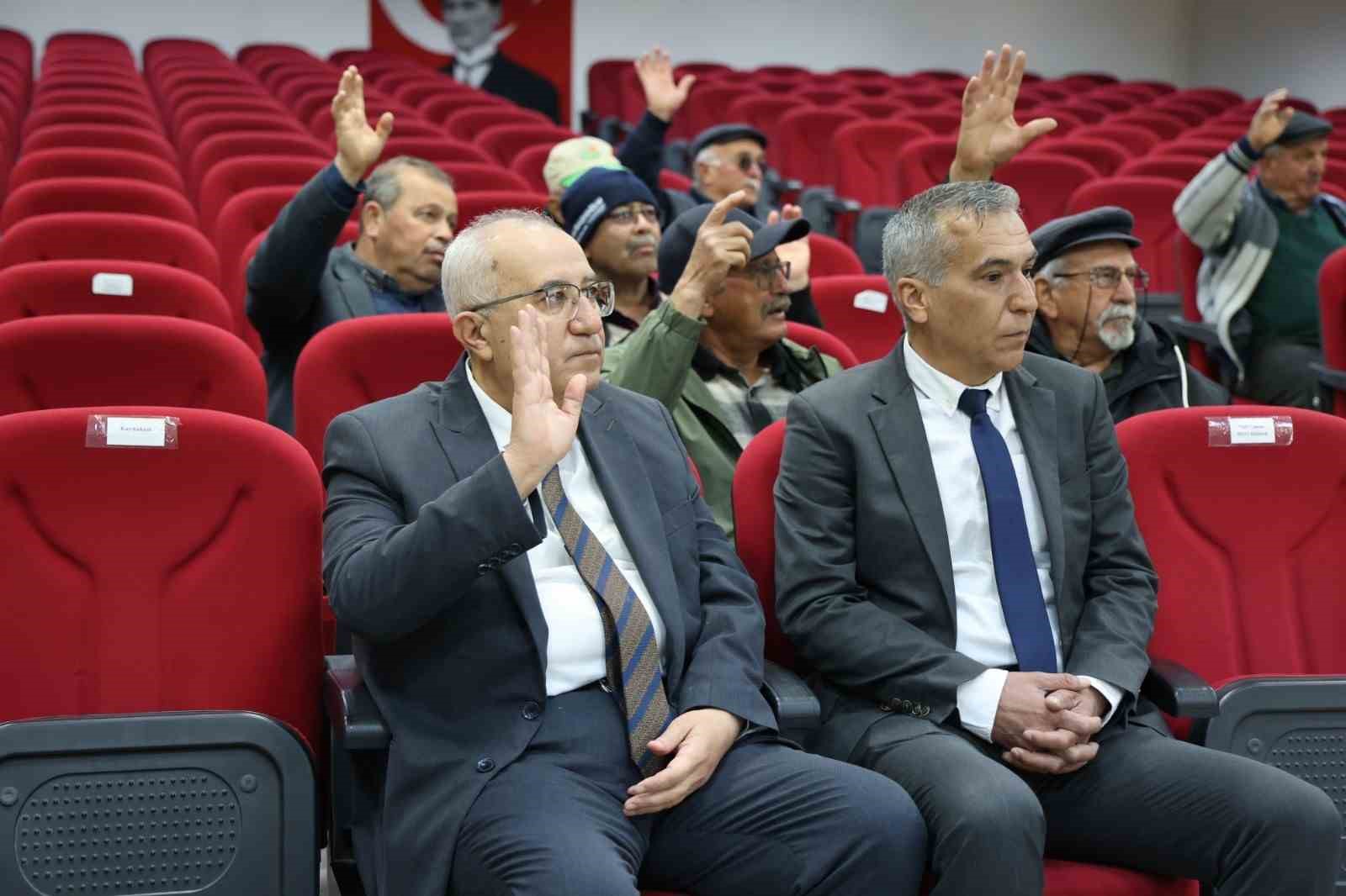 Meyve ve Sebze Üreticileri Birlikleri genel kurul toplantıları gerçekleştirildi
Meyve ve Sebze Üreticileri Birlikleri genel kurul toplantıları gerçekleştirildi