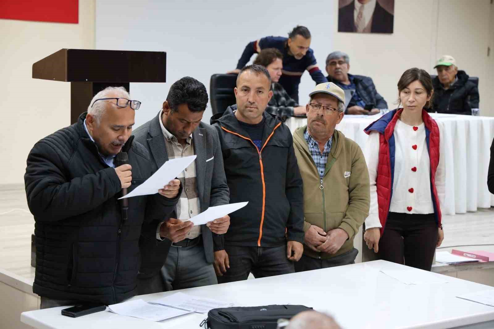 Meyve ve Sebze Üreticileri Birlikleri genel kurul toplantıları gerçekleştirildi
Meyve ve Sebze Üreticileri Birlikleri genel kurul toplantıları gerçekleştirildi