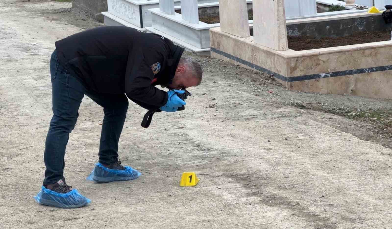 Mezarlıkta silahlı saldırı: 1 yaralı
