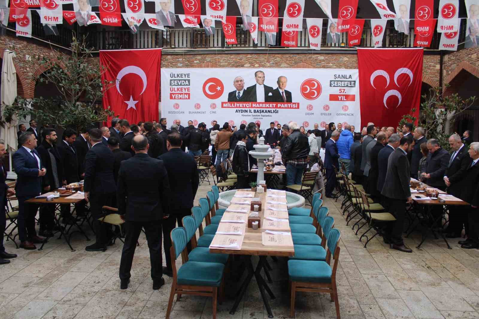 MHP Aydın’da yeni yönetim tanıtıldı
