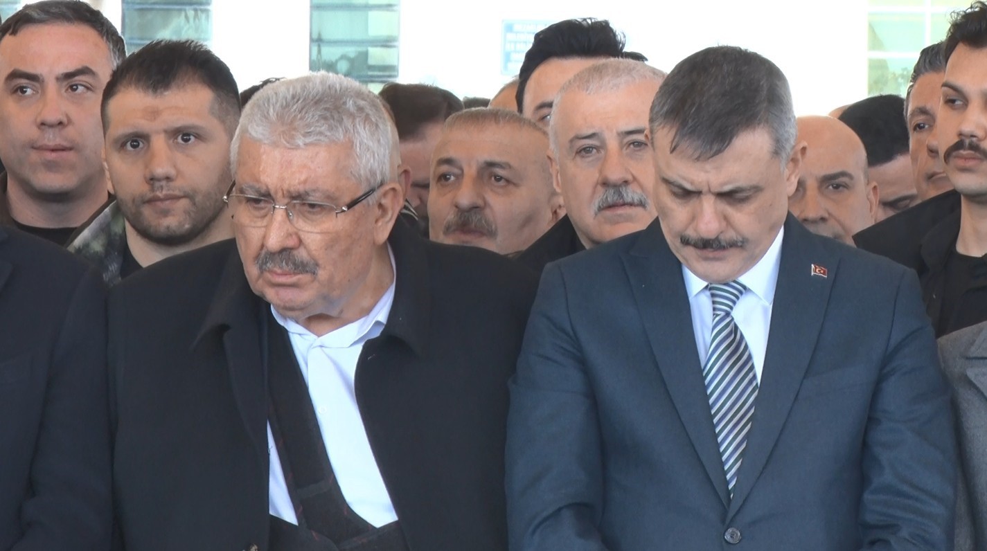 MHP Genel Başkan Yardımcısı Yalçın’ın annesi son yolculuğuna uğurlandı
