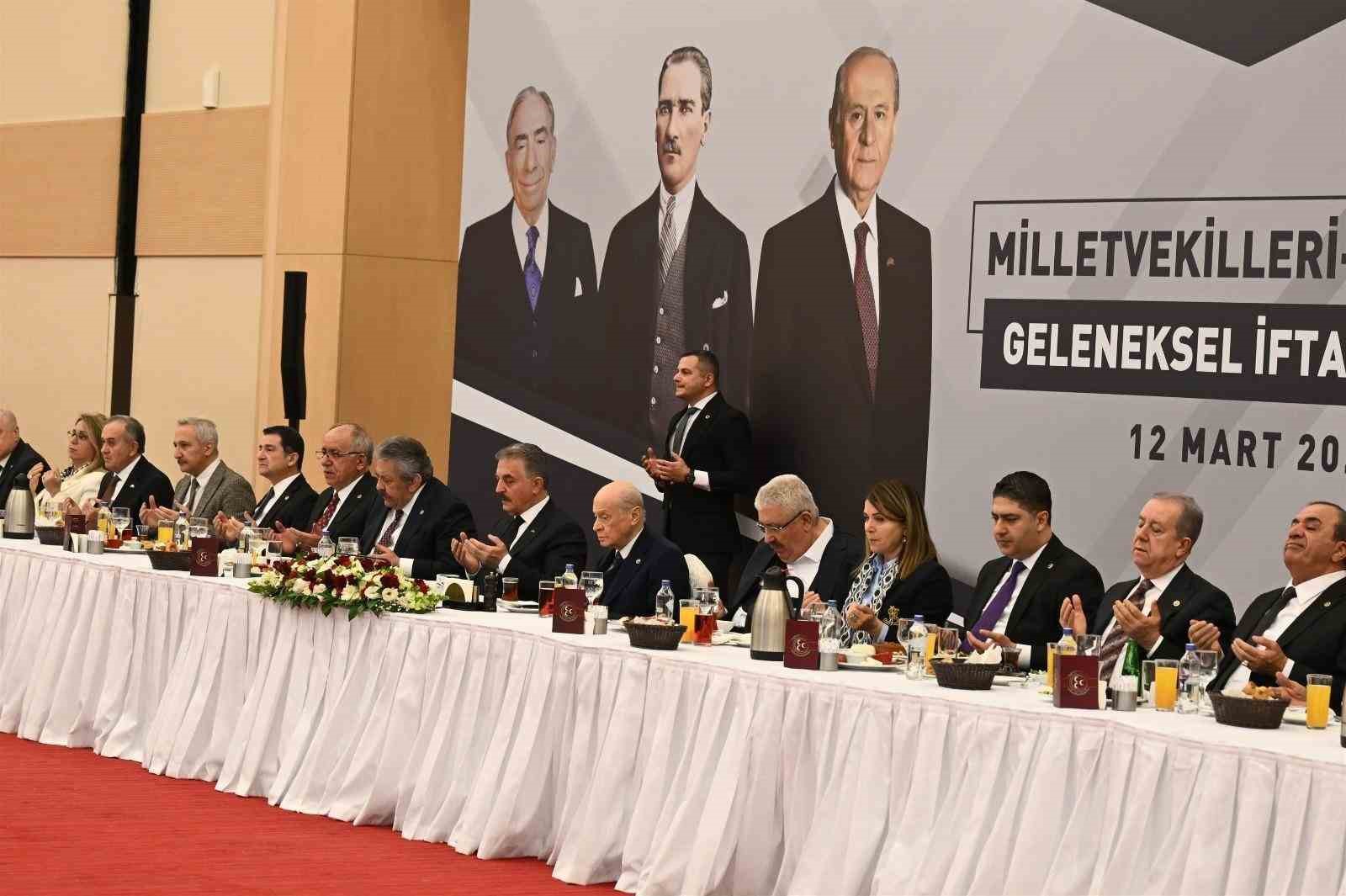 MHP Genel Başkanı Bahçeli: "Türk milleti muazzam bir uyanışın ivmesiyle yeni yüzyılı kardeşliğin yüzyılı yapacak"
