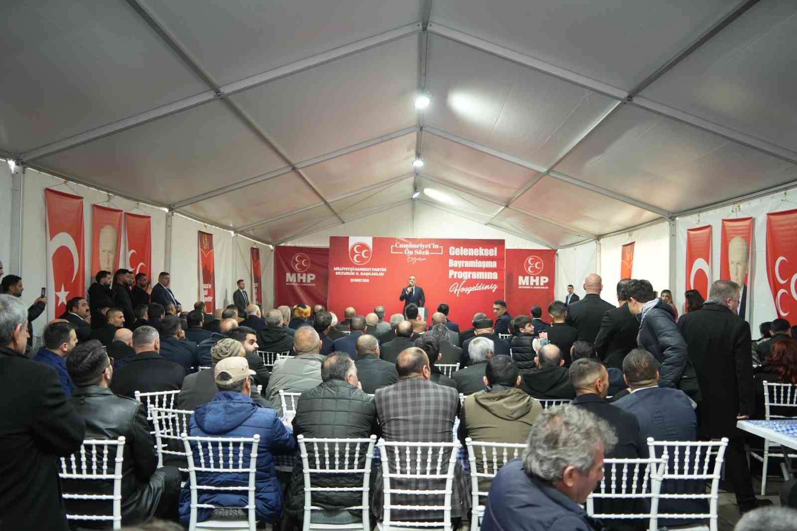 MHP İl Başkanı Yurdagül: ‘’Birliğimiz daim, Bayramımız mübarek olsun’’
MHP İl Başkanı Yurdagül: ‘’Birliğimiz daim, Bayramımız mübarek olsun’’