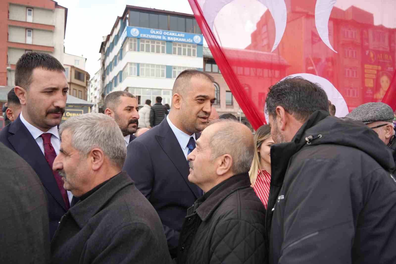 MHP İl Başkanı Yurdagül: ‘’Birliğimiz daim, Bayramımız mübarek olsun’’
MHP İl Başkanı Yurdagül: ‘’Birliğimiz daim, Bayramımız mübarek olsun’’