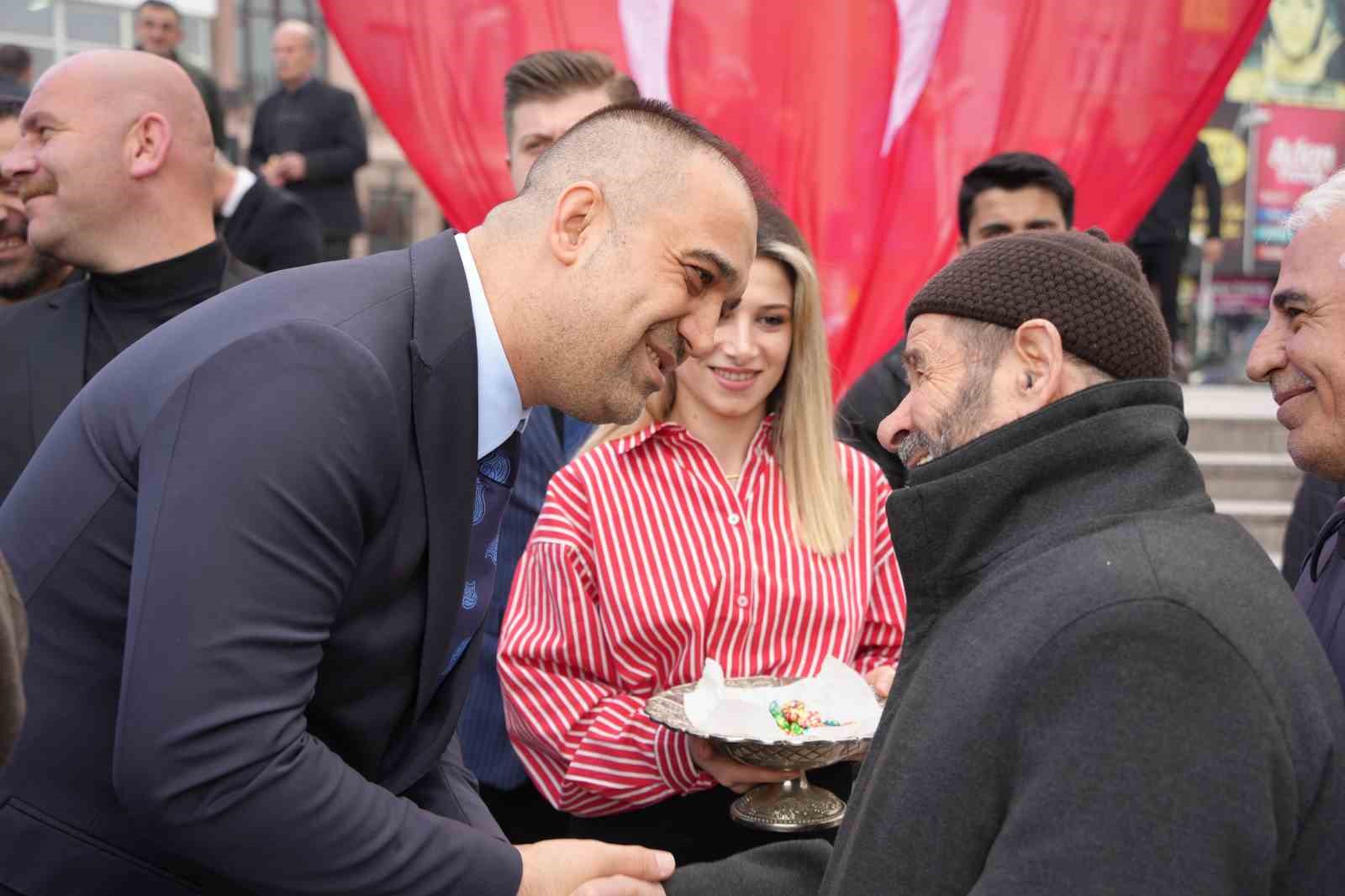 MHP İl Başkanı Yurdagül: ‘’Birliğimiz daim, Bayramımız mübarek olsun’’
MHP İl Başkanı Yurdagül: ‘’Birliğimiz daim, Bayramımız mübarek olsun’’
