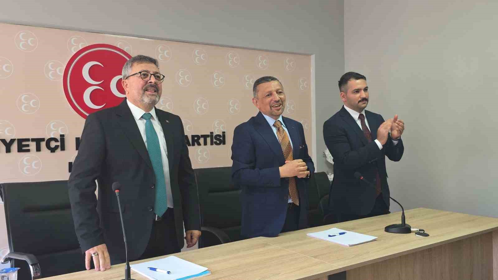 MHP Kütahya İl Başkanlığı’na atanan Türker görevi devraldı
