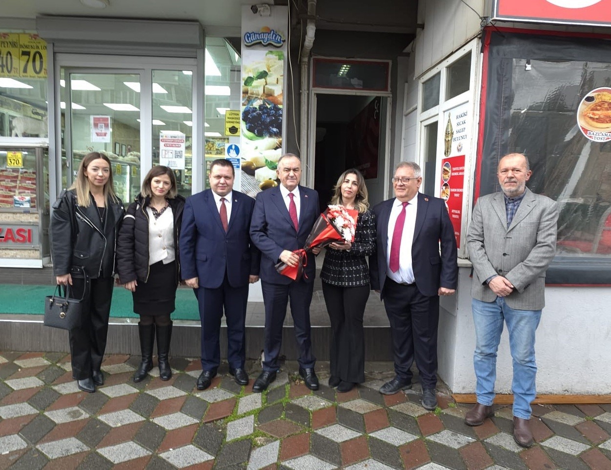 MHP’li Akçay: "CHP cinnet geçiriyor"
MHP’li Akçay: "CHP cinnet geçiriyor"