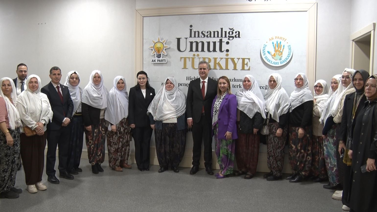 Mihalgazi Belediye Başkanı Güneş: "Benim oğlumun beni arayıp ‘anne, bunlara üzülme’ demesi, üzüyor"
