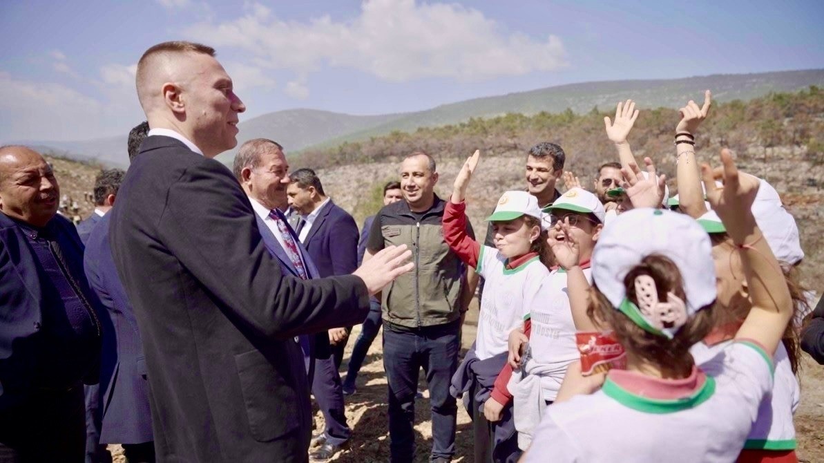 Milas’ta yanan sahalar fidanlarla canlanıyor
