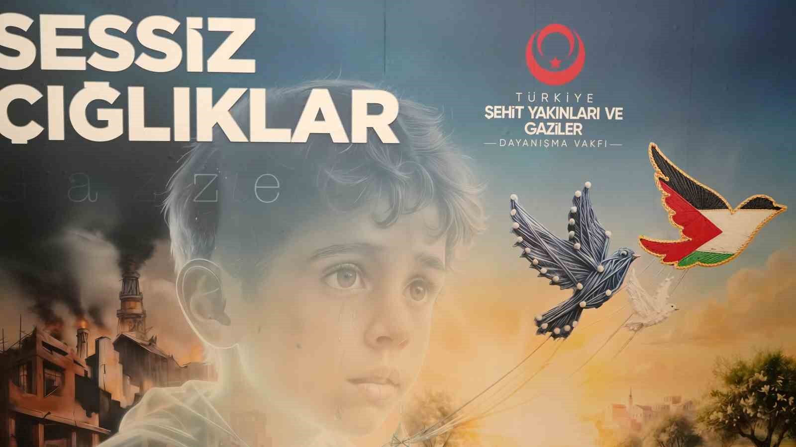 Millet Kütüphanesi’nde ’Gazze’ temalı filografi sergisi açıldı
