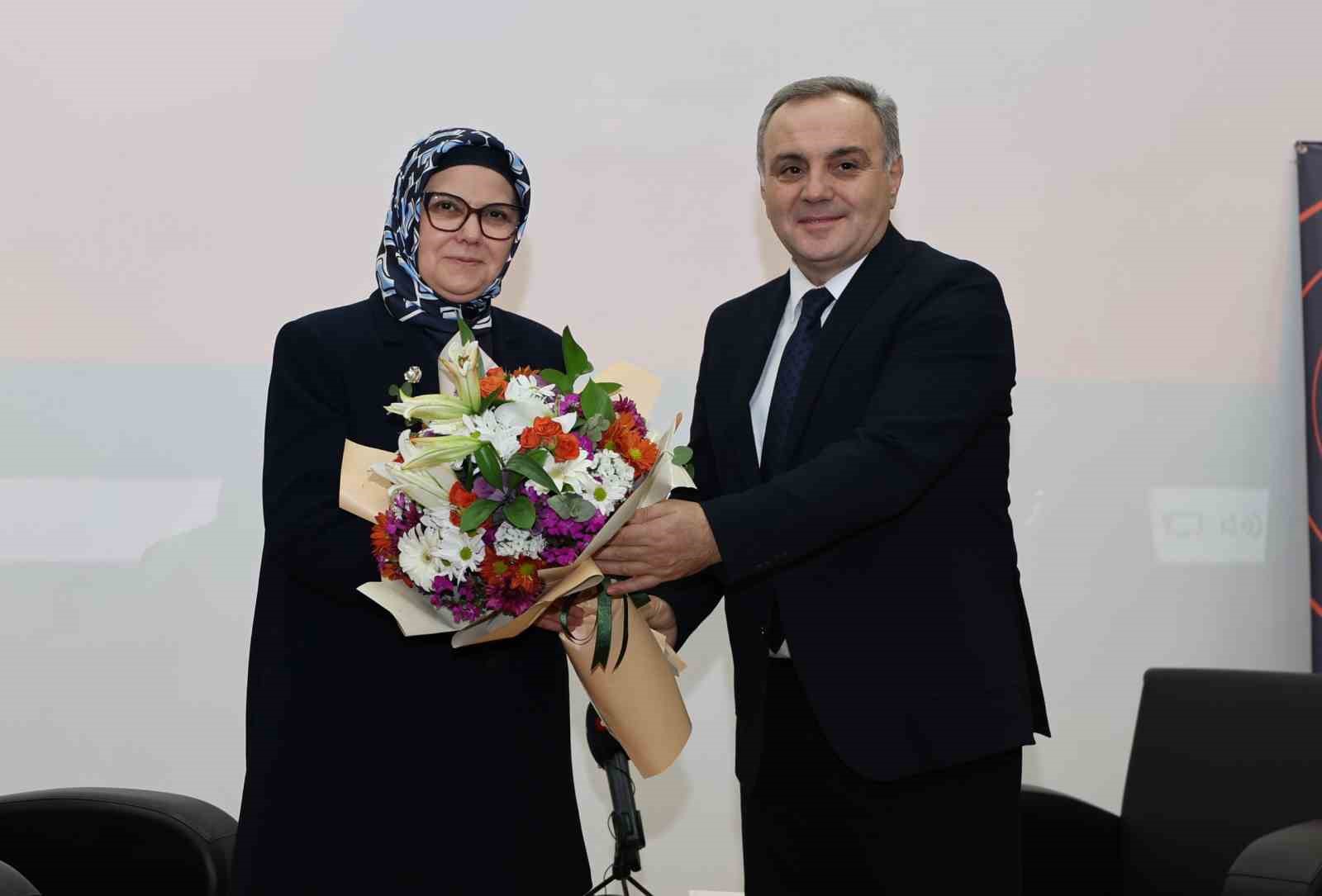 Milletvekili Böhürler, ERÜ’de gençlerle buluştu
