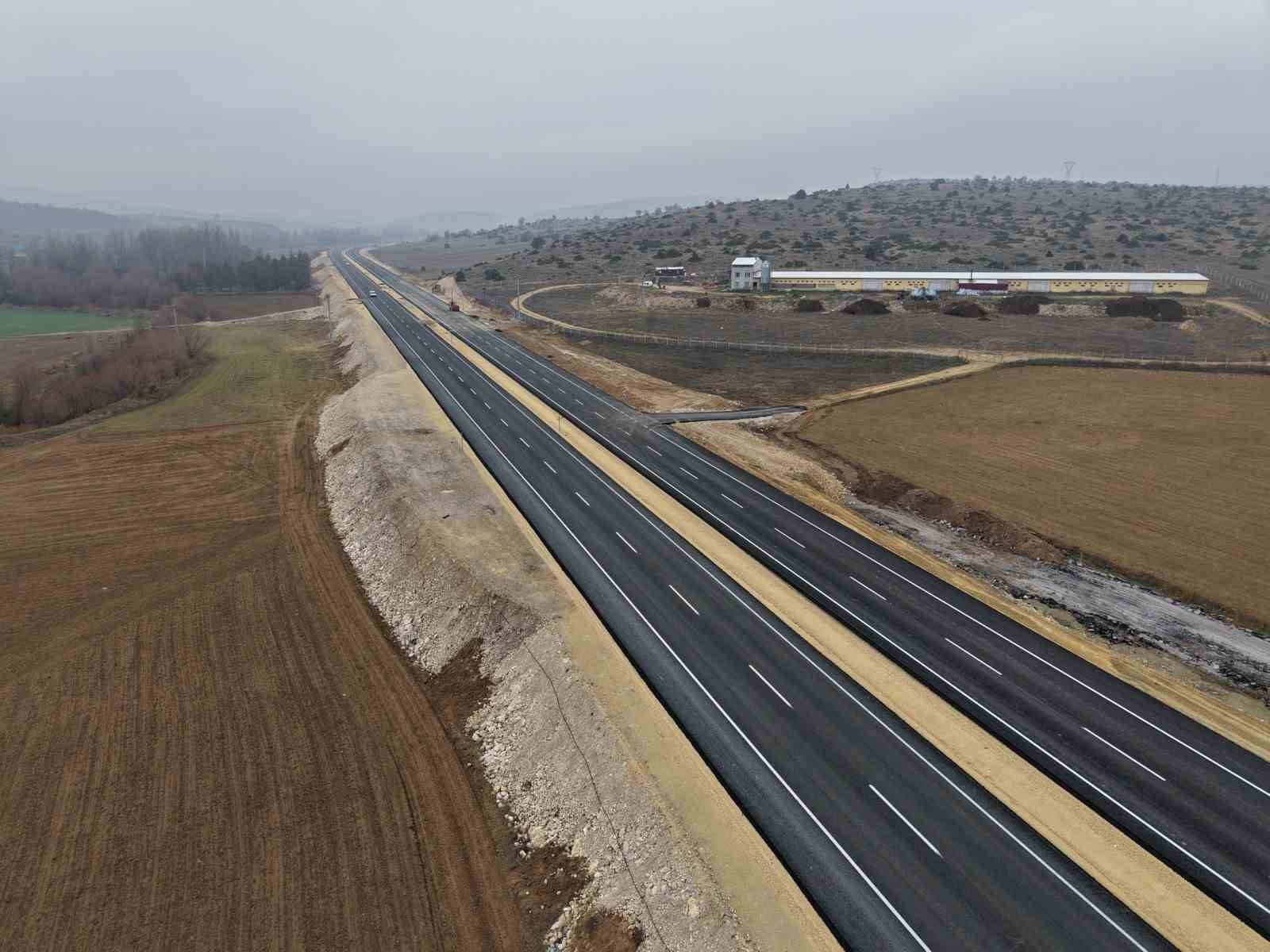 Milletvekili Dönmez, Seyitgazi yolunda incelemeler yaptı
