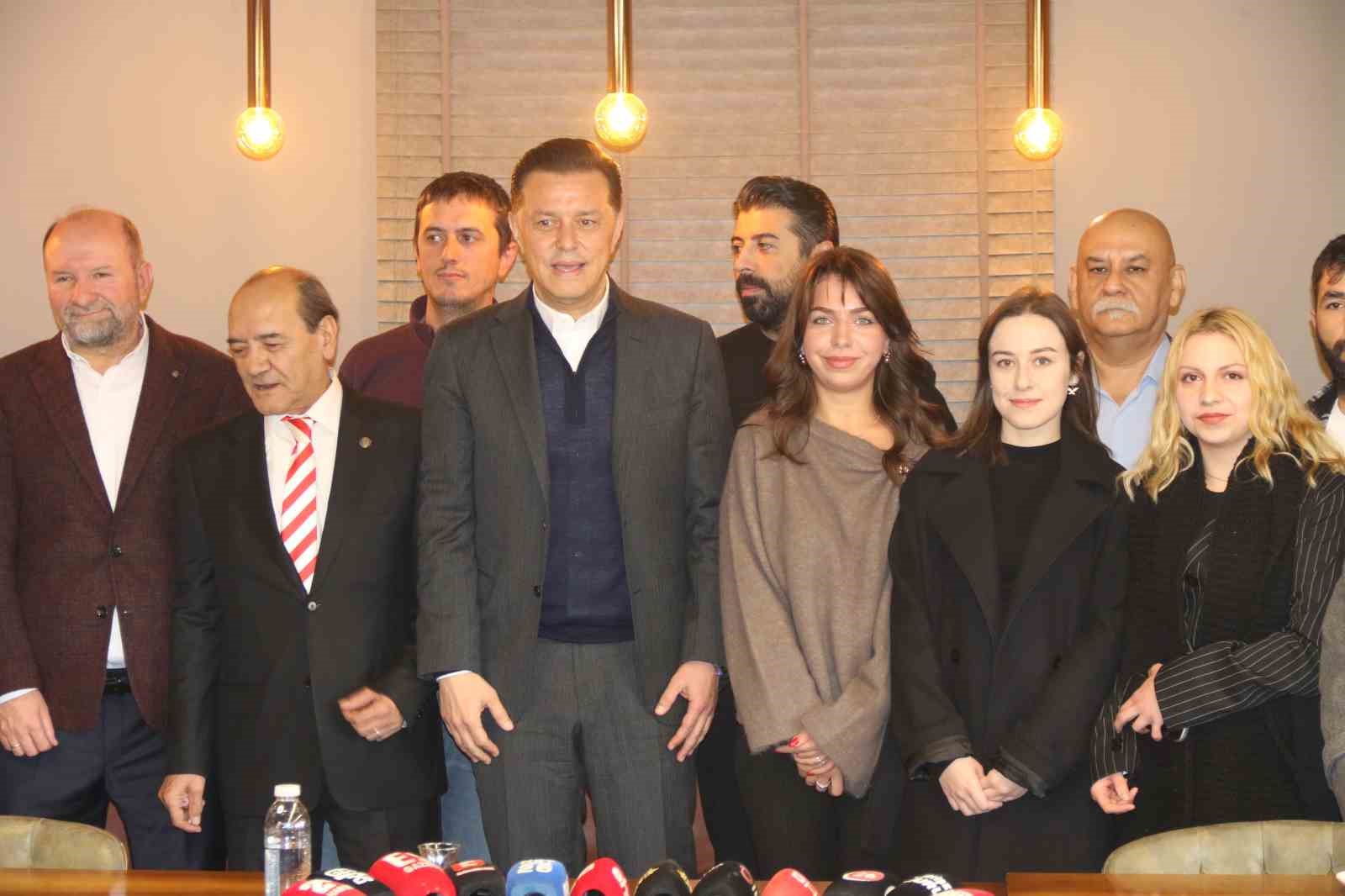 Milletvekili Hatipoğlu duyurdu: Eskişehir’de yeni ilçeler oluşturulabilir
Milletvekili Hatipoğlu duyurdu: Eskişehir’de yeni ilçeler oluşturulabilir