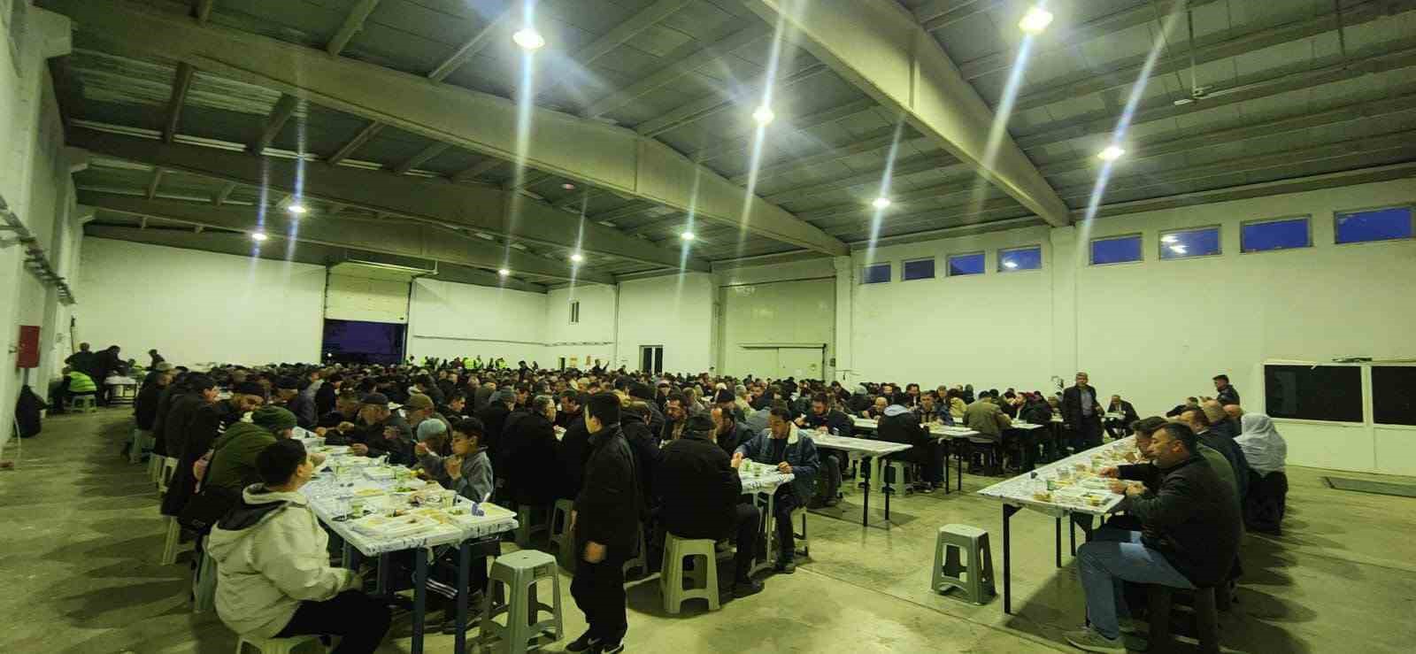 Milletvekili Hatipoğlu, Sarıcakaya’da vatandaşlarla bir araya geldi
