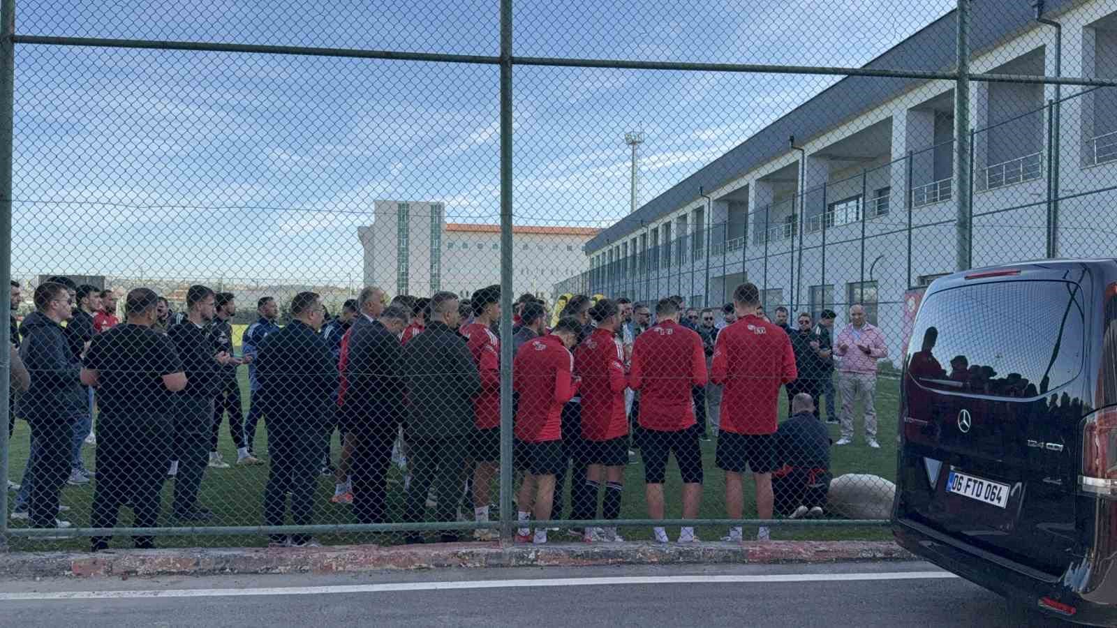 Milletvekili Hatipoğlu’ndan Eskişehirspor’a 5 milyon TL’lik destek
