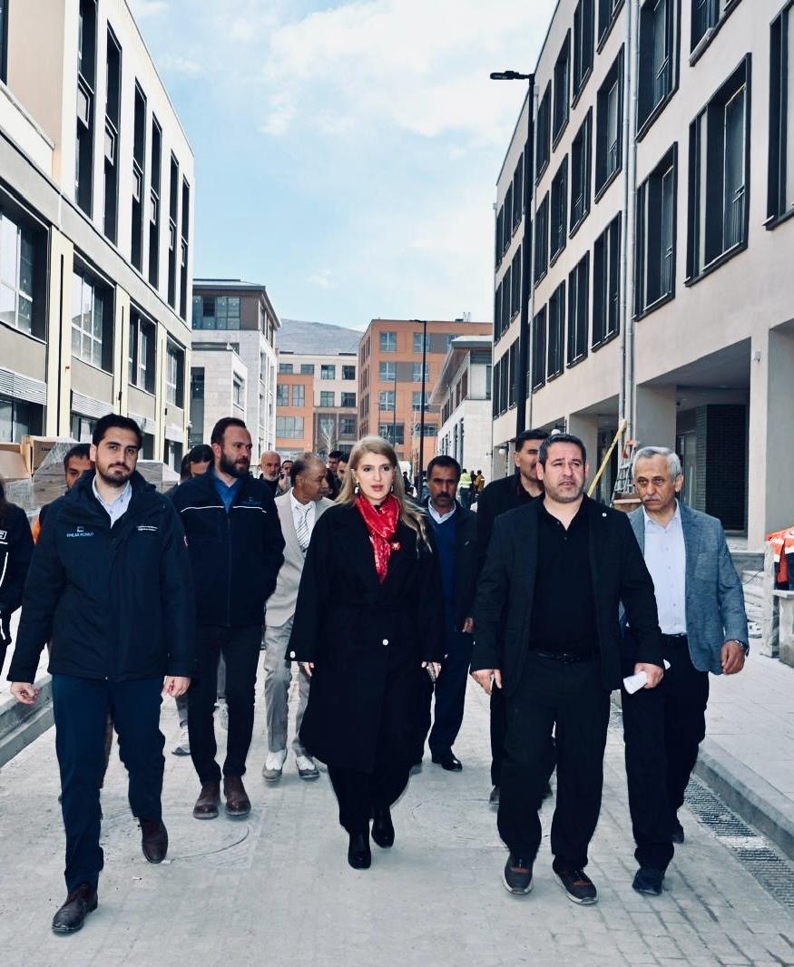 Milletvekili Ölmeztoprak: "Malatya’mızda ticaretin kalbi canlanıyor"
