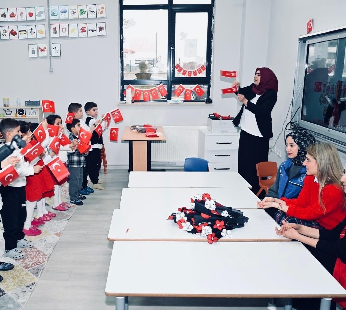 Milletvekili Ölmeztoprak öğrencilerle buluştu
Milletvekili Ölmeztoprak öğrencilerle buluştu